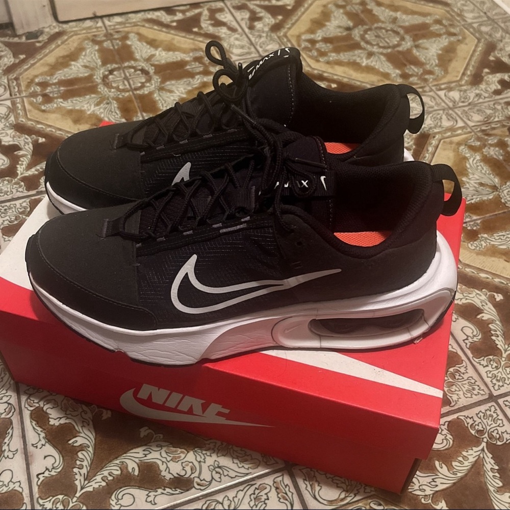 Nike Airmax INTRLK